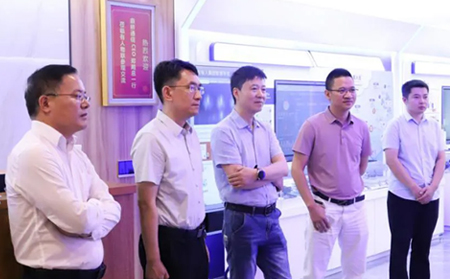 鼎橋CEO蒞臨有人參觀交流，深化5G戰(zhàn)略合作